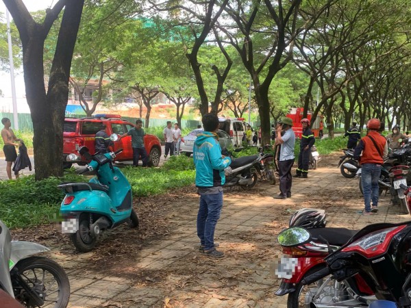 Rủ nhau bơi ở hồ đá làng đại học TP.HCM, nam sinh tử vong