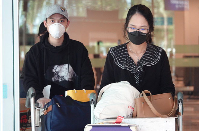Sân bay Cần Thơ đón thêm 385 người từ Hàn Quốc, đưa về Tiền Giang cách ly