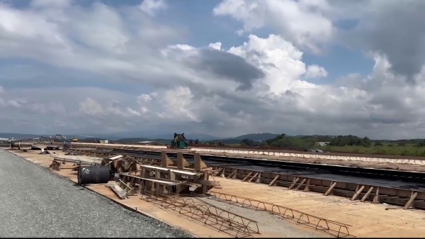 Sân bay Liên Khương sau 3 tháng đóng cửa nâng cấp, đạt tiến độ thế nào?