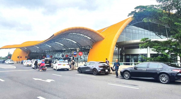 Sân bay Liên Khương trước giờ đóng cửa để sửa chữa