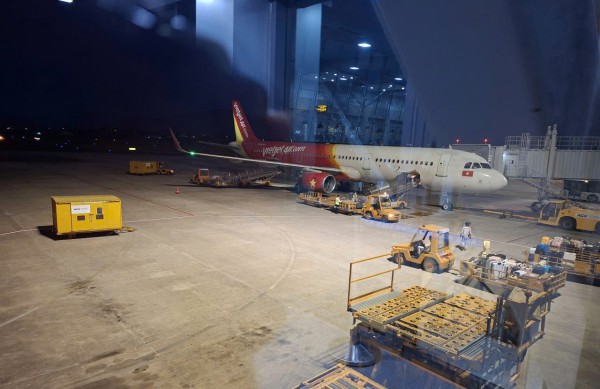 Sân bay Liên Khương vắng lặng trước giờ đóng cửa để 'đại tu'