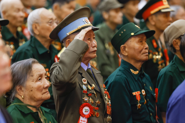 Sắp thêm chế độ mới cho người có công