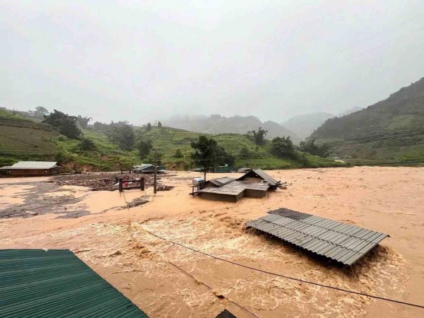 Sau bão vẫn còn mưa lớn, cảnh báo lũ quét, sạt lở đất