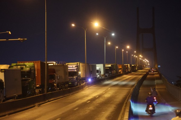 Sau vụ tai nạn liên hoàn trên cầu Phú Mỹ, CSGT TP.HCM cảnh báo quan trọng