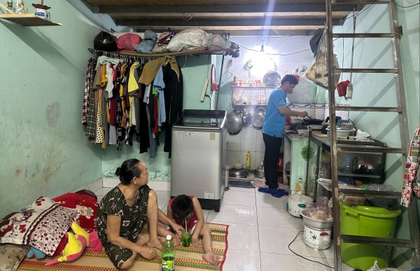 'Siêu phường' nhiều khu công nghiệp nhất: 5 mùa tết lỡ hẹn vì không đủ tiền 'Siêu phường' nhiều khu công nghiệp nhất: 5 mùa tết lỡ hẹn vì không đủ tiền