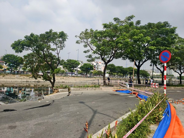 Sụt lún kênh Tàu Hủ, TP.HCM: Phường Chánh Hưng báo cáo nhanh Sụt lún kênh Tàu Hủ, TP.HCM: Phường Chánh Hưng báo cáo nhanh