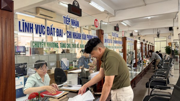 TP.HCM: Bí thư Lái Thiêu muốn đưa Trung tâm phục vụ hành chính công về khu phố TP.HCM: Bí thư Lái Thiêu muốn đưa Trung tâm phục vụ hành chính công về khu phố