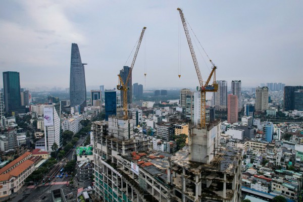 TP.HCM: Cần cẩu 'đứng gác' 3 năm dự án tứ giác Bến Thành, vì sao chưa tháo? TP.HCM: Cần cẩu 'đứng gác' 3 năm dự án tứ giác Bến Thành, vì sao chưa tháo?