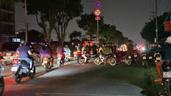 TP.HCM: Cháy ở chi nhánh cửa hàng xe Isuzu ở xã Xuân Thới Sơn