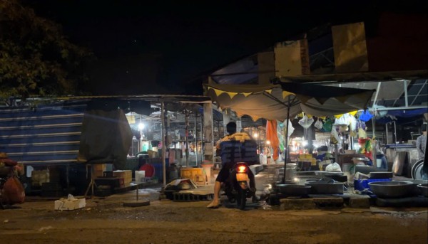 TP.HCM: Công an bắt quả tang lò mổ heo lậu, hoạt động sát nghĩa trang TP.HCM: Công an bắt quả tang lò mổ heo lậu, hoạt động sát nghĩa trang