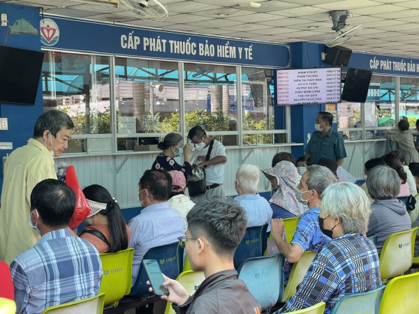 TP.HCM: Kê đơn thuốc bảo hiểm y tế ngoại trú đến 90 ngày, nhưng tùy bệnh TP.HCM: Kê đơn thuốc bảo hiểm y tế ngoại trú đến 90 ngày, nhưng tùy bệnh