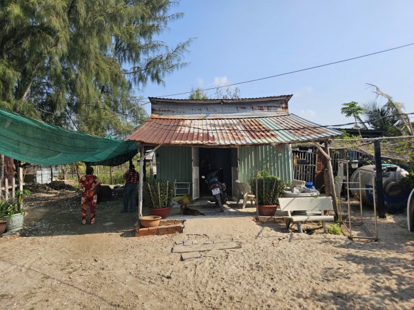 TP.HCM: Khu đất công 5,3 ha bị chiếm, phân lô bán giấy tay, xây nhà trái phép TP.HCM: Khu đất công 5,3 ha bị chiếm, phân lô bán giấy tay, xây nhà trái phép