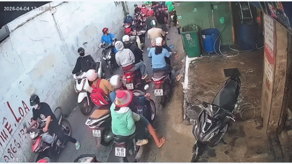 TP.HCM: Làm rõ vụ thanh niên hành hung 2 người nhập viện sau va chạm giao thông