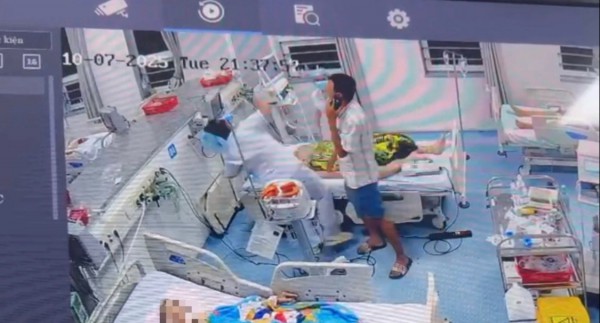 TP.HCM: Người đàn ông liên tục đánh điều dưỡng, đòi đốt bệnh viện