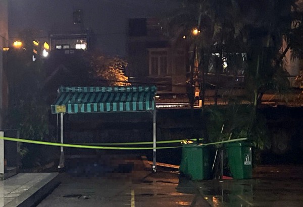 TP.HCM: Phát hiện nữ sinh tử vong trong trường cao đẳng TP.HCM: Phát hiện nữ sinh tử vong trong trường cao đẳng