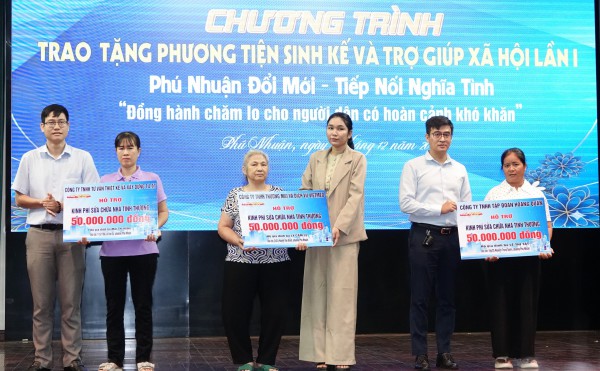 TP.HCM: Phường Phú Nhuận tiếp nhận 4,6 tỉ đồng trợ giúp hộ khó khăn