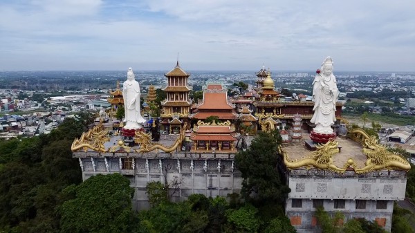 TP.HCM: Phường Đông Hòa có ngôi chùa cổ 413 năm tuổi nằm chót vót trên đỉnh núi TP.HCM: Phường Đông Hòa có ngôi chùa cổ 413 năm tuổi nằm chót vót trên đỉnh núi