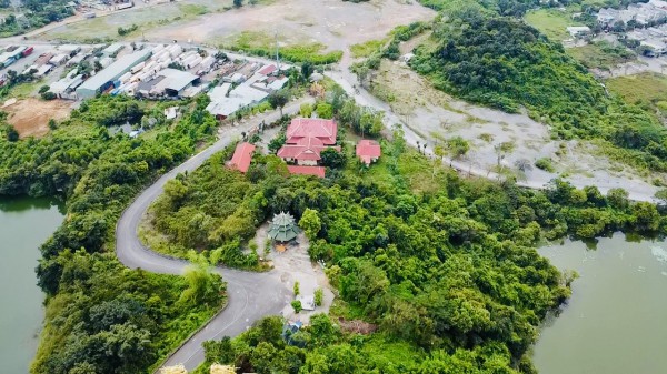 TP.HCM: Phường Đông Hòa có ngôi chùa cổ 413 năm tuổi nằm chót vót trên đỉnh núi TP.HCM: Phường Đông Hòa có ngôi chùa cổ 413 năm tuổi nằm chót vót trên đỉnh núi