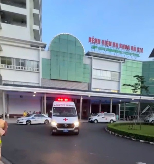 TP.HCM: Thần tốc chuyển nội tạng nam thanh niên chết não cho 4 bệnh viện cứu người TP.HCM: Thần tốc chuyển nội tạng nam thanh niên chết não cho 4 bệnh viện cứu người