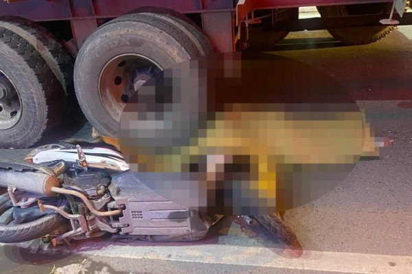 TP.HCM: Va chạm xe container, người đàn ông tử vong trên đường Nguyễn Duy Trinh