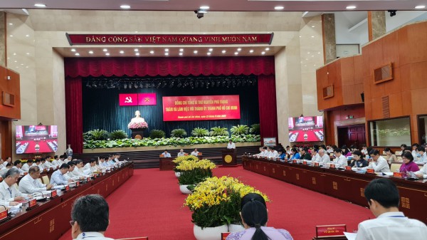 TP.HCM báo cáo Tổng Bí thư Nguyễn Phú Trọng: Mong được tiếp tục thí điểm các vấn đề mới