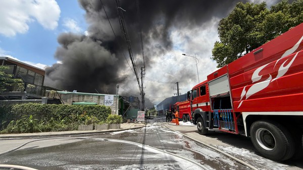 TP.HCM: Đang cháy lớn tại phường Thuận Giao