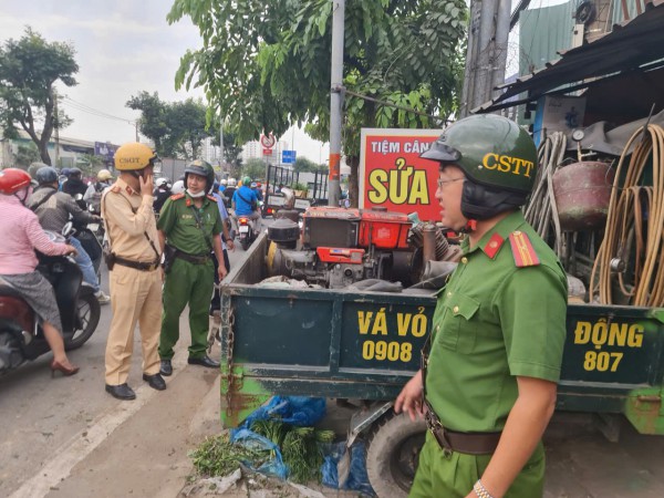 TP.HCM 'dẹp loạn' lấn chiếm lòng lề đường TP.HCM 'dẹp loạn' lấn chiếm lòng lề đường