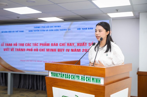 TP.HCM khen thưởng 10 tác phẩm xuất sắc của Báo Thanh Niên TP.HCM khen thưởng 10 tác phẩm xuất sắc của Báo Thanh Niên