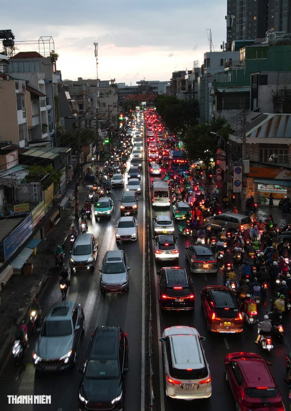 TP.HCM sớm mở rộng đường Nguyễn Tất Thành ở quận 4 cũ lên 8 làn xe?