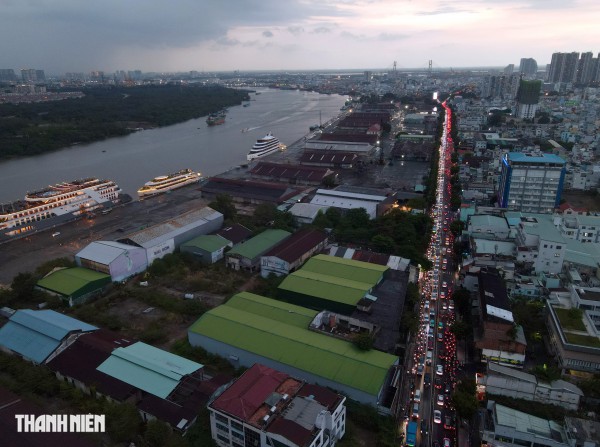 TP.HCM sớm mở rộng đường Nguyễn Tất Thành ở quận 4 cũ lên 8 làn xe?