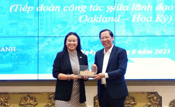 TP.HCM thúc đẩy hợp tác ứng phó biến đổi khí hậu với TP.Oakland