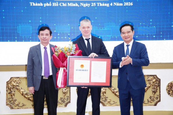 TP.HCM trao chứng nhận đăng ký đầu tư cho 4 'siêu' dự án công nghệ cao