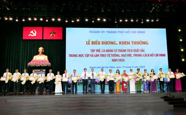 TP.HCM tuyên dương 358 tập thể, cá nhân học và làm theo gương Bác Hồ