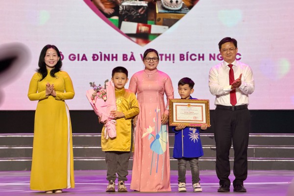 TP.HCM vinh danh 104 gia đình văn hóa - hạnh phúc tiêu biểu