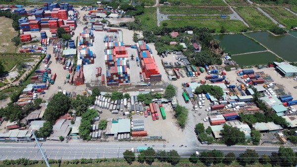 TP.HCM yêu cầu xử lý dứt điểm bãi xe tự phát trên đường Võ Chí Công TP.HCM yêu cầu xử lý dứt điểm bãi xe tự phát trên đường Võ Chí Công