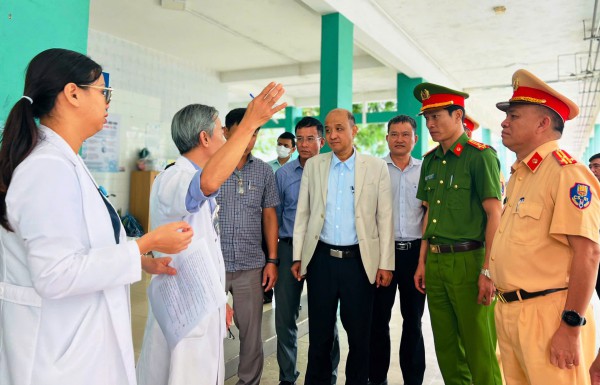 Tai nạn trên cao tốc Đà Nẵng - Quảng Ngãi: Rà soát tốc độ xe kinh doanh vận tải Tai nạn trên cao tốc Đà Nẵng - Quảng Ngãi: Rà soát tốc độ xe kinh doanh vận tải