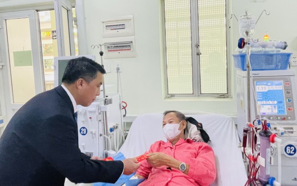 Tân Giám đốc Bệnh viện Chợ Rẫy 'chưa từng nghĩ một ngày mình trở thành bác sĩ'