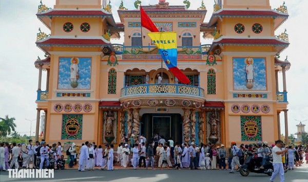 Tây Ninh: Cảnh báo thủ đoạn của kẻ gian mùa Hội yến Diêu Trì cung Tây Ninh: Cảnh báo thủ đoạn của kẻ gian mùa Hội yến Diêu Trì cung