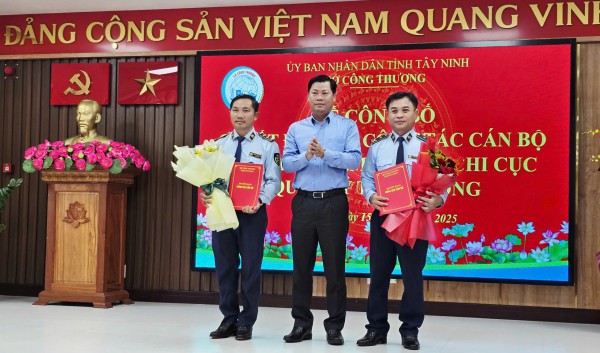 Tây Ninh: Địa bàn 'có chuyện' là trách nhiệm của đội trưởng Quản lý thị trường Tây Ninh: Địa bàn 'có chuyện' là trách nhiệm của đội trưởng Quản lý thị trường