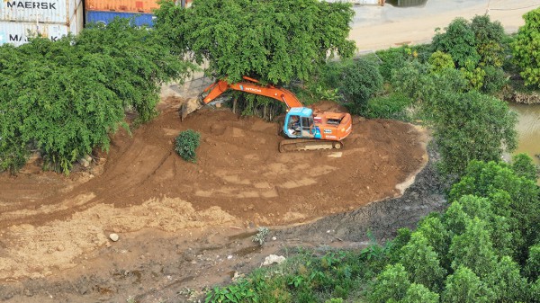 Thâm nhập 'đại công trường' san lấp trái phép: San lấp vô tội vạ