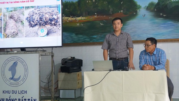 Thân phận lục bình Nam bộ: Ai cũng muốn 'xử' lục bình Thân phận lục bình Nam bộ: Ai cũng muốn 'xử' lục bình