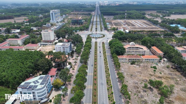 Thành lập 10 phường mới ở Đồng Nai: Nhơn Trạch 'lột xác' với hạ tầng nghìn tỉ Thành lập 10 phường mới ở Đồng Nai: Nhơn Trạch 'lột xác' với hạ tầng nghìn tỉ