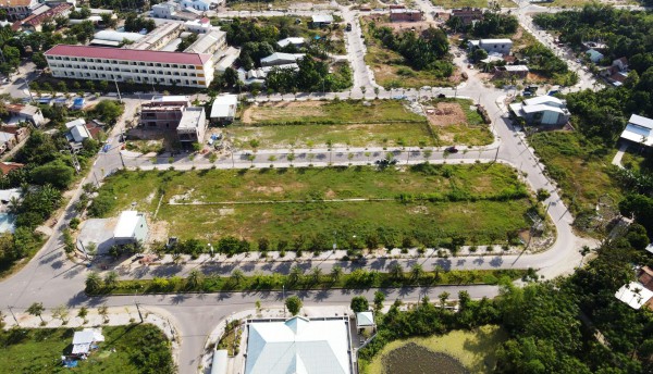 Thanh tra Đà Nẵng chỉ ra hàng loạt sai phạm tại 2 dự án bất động sản Thanh tra Đà Nẵng chỉ ra hàng loạt sai phạm tại 2 dự án bất động sản