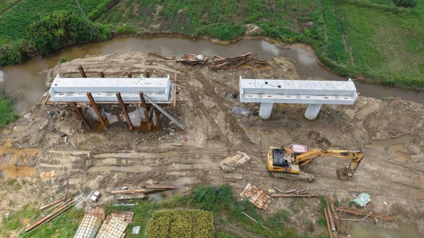 Tháo 'nút thắt' dự án đầu tư công ở Quảng Ngãi Tháo 'nút thắt' dự án đầu tư công ở Quảng Ngãi