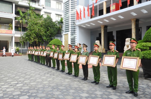 Thiếu tướng Nguyễn Hữu Hợp: Mạnh tay với tội phạm, giữ vững an ninh mùa lễ hội Thiếu tướng Nguyễn Hữu Hợp: Mạnh tay với tội phạm, giữ vững an ninh mùa lễ hội