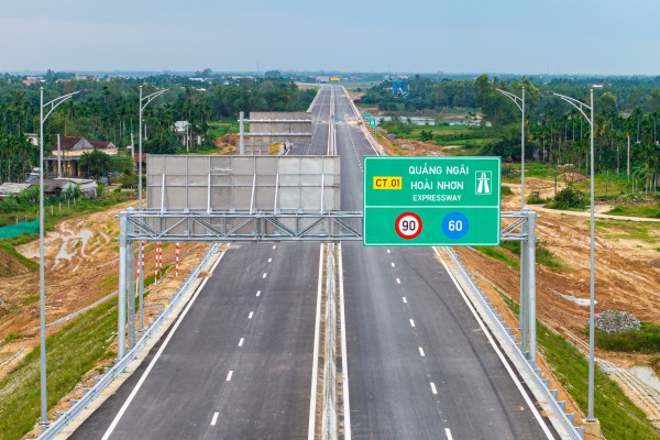 Thông xe 88 km cao tốc Quảng Ngãi - Hoài Nhơn từ 11 giờ 30 ngày 29.4