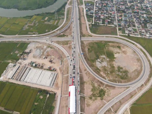 Thông xe cao tốc Diễn Châu - Quốc lộ 46B