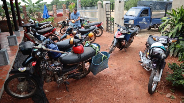 Thú săn ‘lộc trời’ nấm mối: May rủi, hiểm nguy và cuộc cạnh tranh thầm lặng Thú săn ‘lộc trời’ nấm mối: May rủi, hiểm nguy và cuộc cạnh tranh thầm lặng