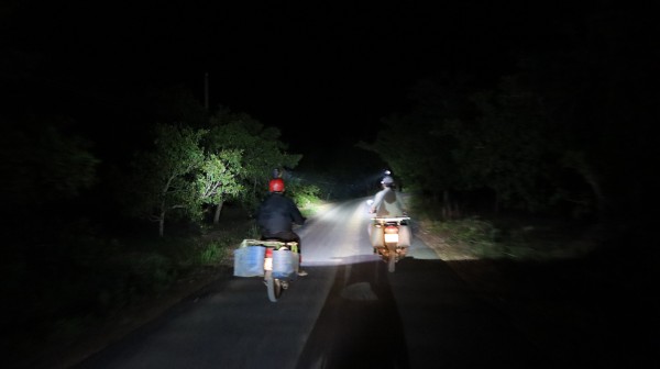 Thú săn ‘lộc trời’ nấm mối: May rủi, hiểm nguy và cuộc cạnh tranh thầm lặng Thú săn ‘lộc trời’ nấm mối: May rủi, hiểm nguy và cuộc cạnh tranh thầm lặng