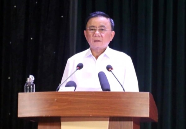 Thường trực Ban Bí thư: Những thủ tục không cần thiết, phải mạnh dạn bãi bỏ Thường trực Ban Bí thư: Những thủ tục không cần thiết, phải mạnh dạn bãi bỏ